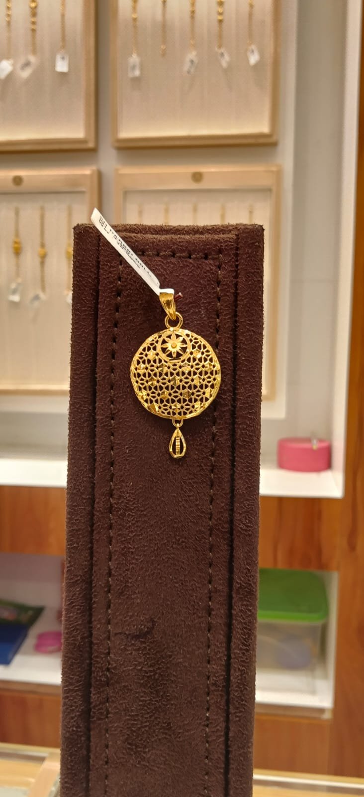 Single Hook Dollar